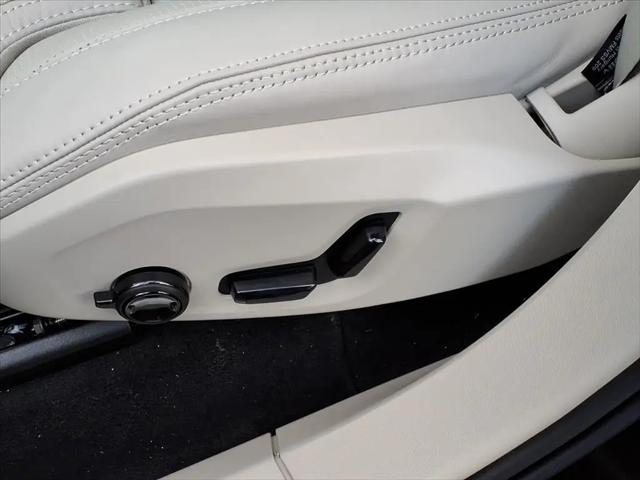 2026 Volvo XC90 Ultra Dark Theme, B6 AWD Gas (mild hybrid), Gasoline, 7 Seats