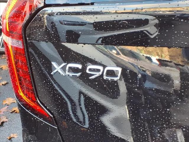2026 Volvo XC90 Ultra Dark Theme, B6 AWD Gas (mild hybrid), Gasoline, 7 Seats