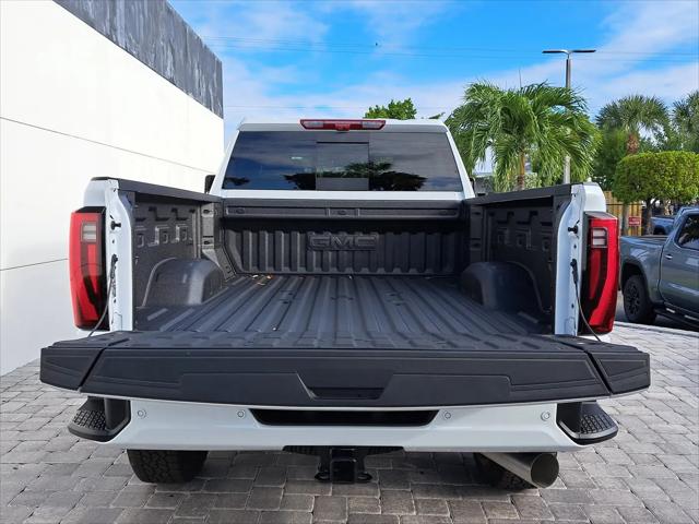 2026 GMC Sierra 2500HD Crew Cab, Standard Bed, Denali, 4WD