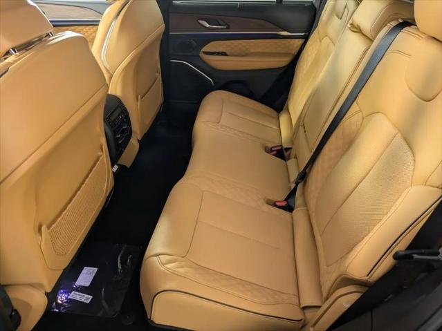 2025 Jeep Grand Cherokee Summit Reserve 4x4