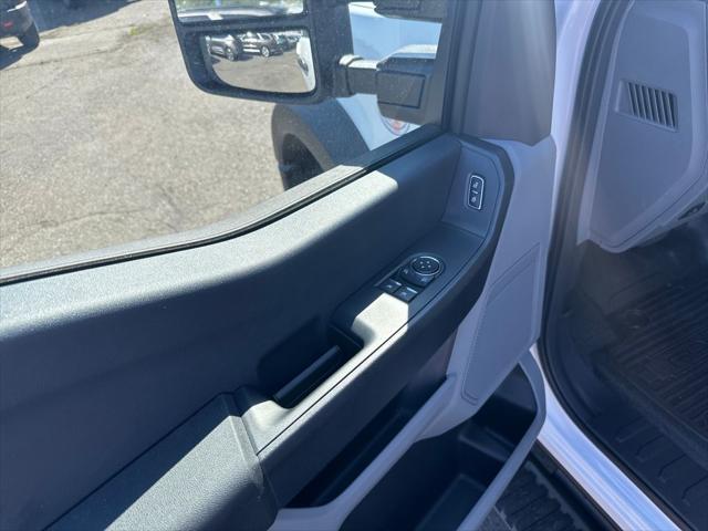 2025 Ford 600 169 WB