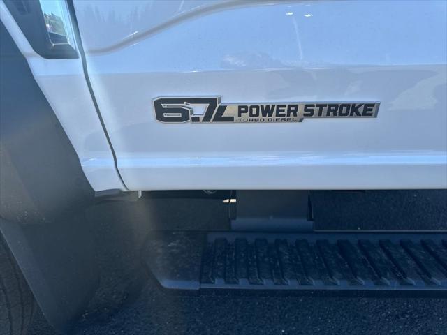 2025 Ford 600 169 WB