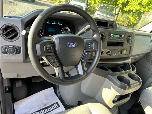 2025 Ford E-350 Cutaway Base