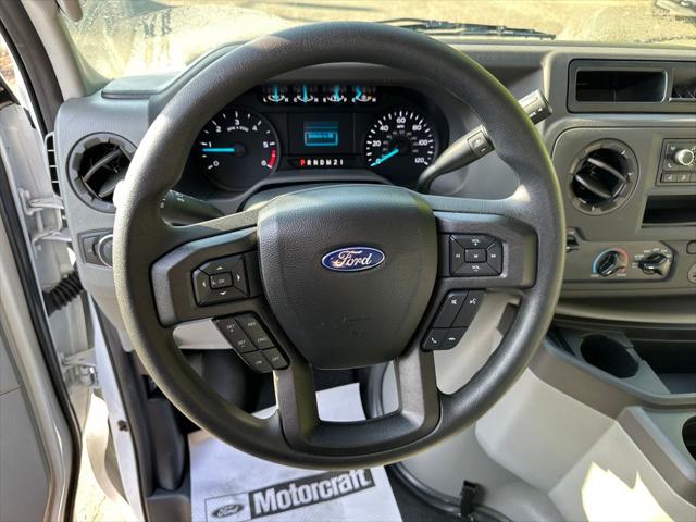 2025 Ford E-350 Cutaway Base