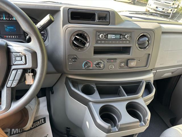 2025 Ford E-350 Cutaway Base