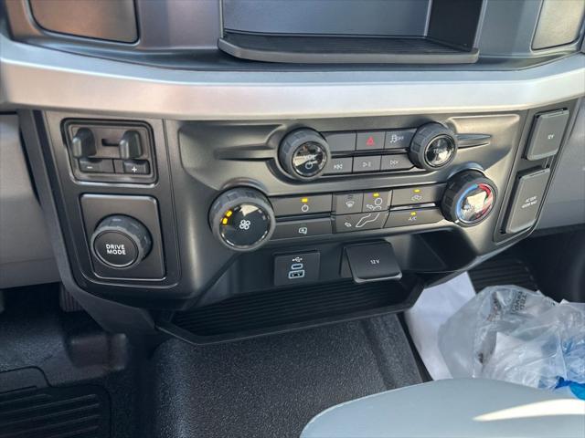 2025 Ford 600 169 WB