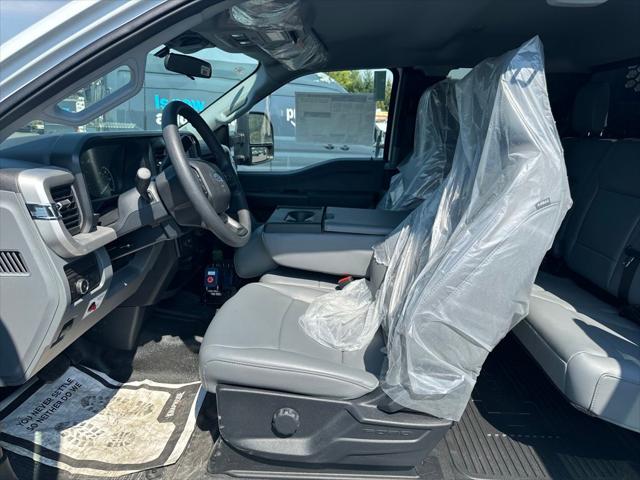 2025 Ford F-550 XL