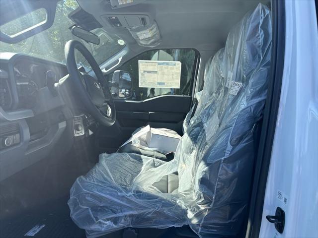 2025 Ford 600 169 WB
