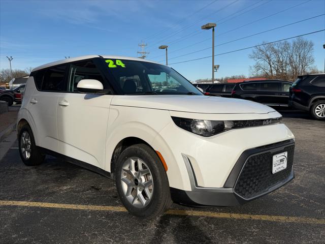 2024 Kia Soul LX