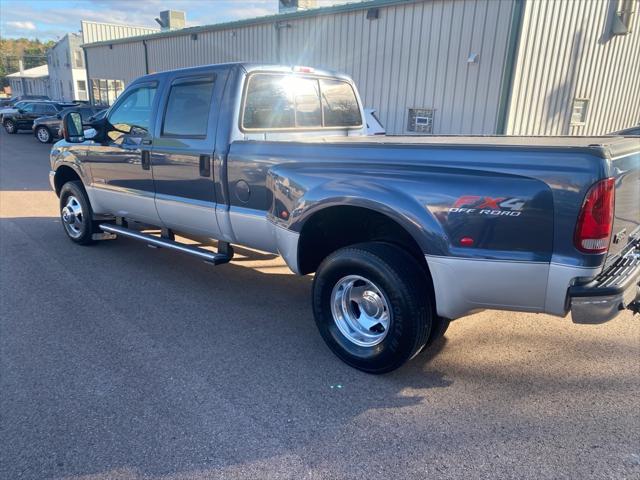 2004 Ford F-350 Lariat