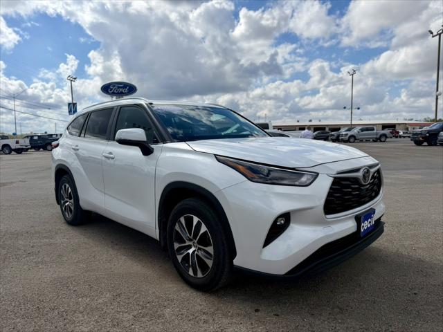 2023 Toyota Highlander XLE 2023 Toyota Highlander XLE