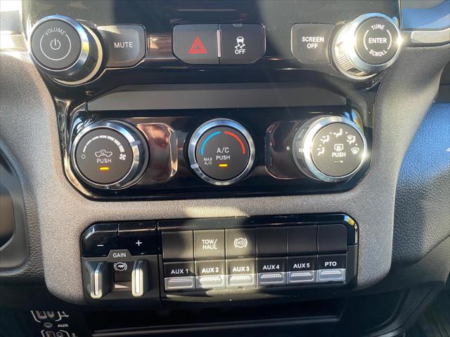 2025 Ram 3500 Tradesman/Big Horn