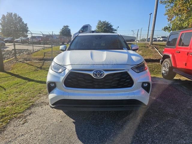 2023 Toyota Highlander Hybrid LE 2023 Toyota Highlander Hybrid LE