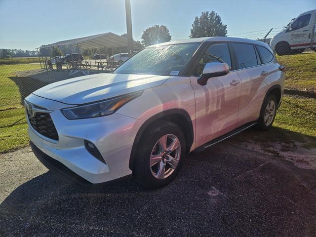 2023 Toyota Highlander Hybrid LE 2023 Toyota Highlander Hybrid LE