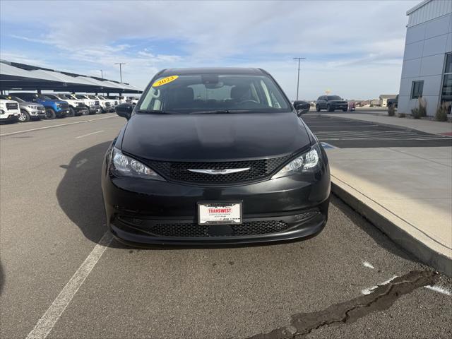 2023 Chrysler Voyager LX 2023 Chrysler Voyager LX