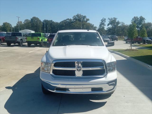 2022 RAM 1500 Classic Tradesman Crew Cab 4x4 57 Box 2022 RAM 1500 Classic Tradesman Crew Cab 4x4 57 Box