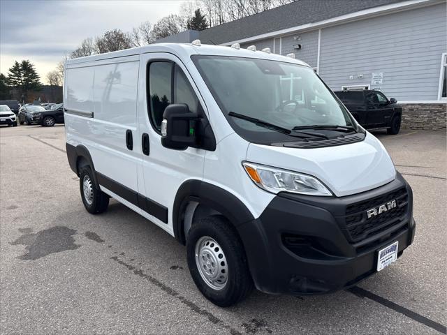 2025 RAM ProMaster 1500 Cargo Van Tradesman Low Roof 118 WB w/Pass Seat