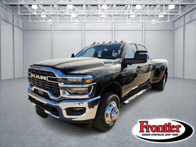 2026 RAM Ram 3500 RAM 3500 TRADESMAN CREW CAB 4X4 8 BOX