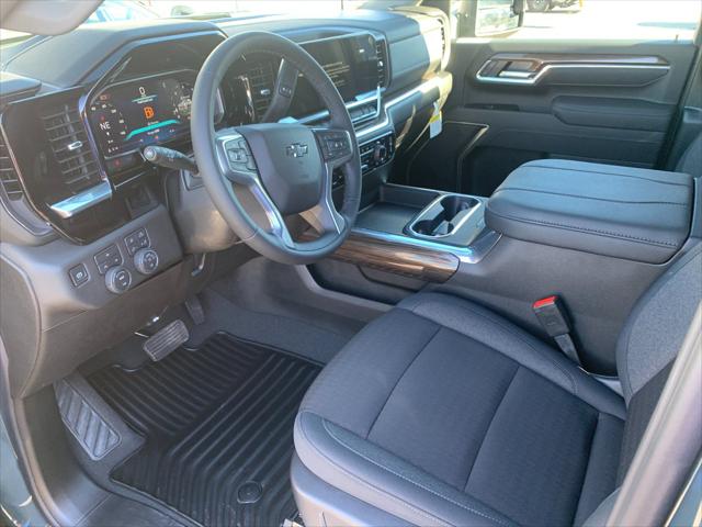 2026 Chevrolet Silverado 2500HD Crew Cab, Standard Bed, LT, 4WD