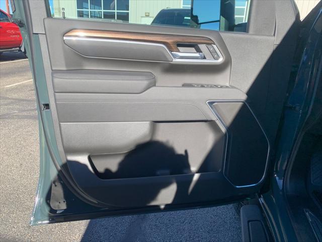 2026 Chevrolet Silverado 2500HD Crew Cab, Standard Bed, LT, 4WD