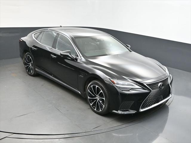 2023 Lexus LS Hybrid 500h's photo