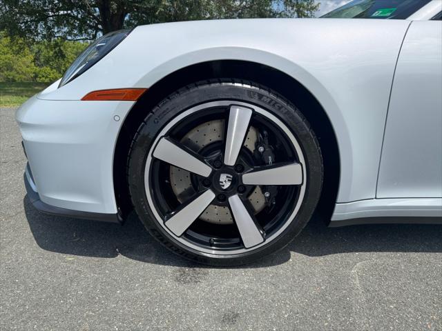 2025 Porsche 911 Carrera S