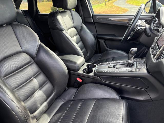 2017 Porsche Macan Turbo