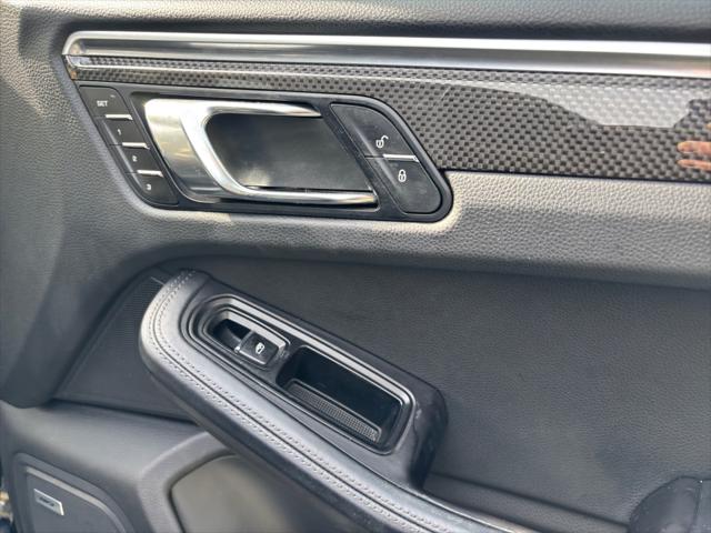 2017 Porsche Macan Turbo