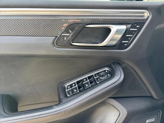 2017 Porsche Macan Turbo