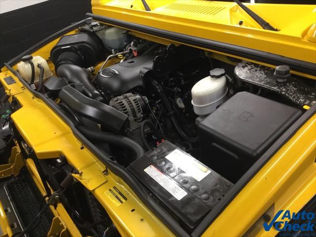 2003 HUMMER H2 Base