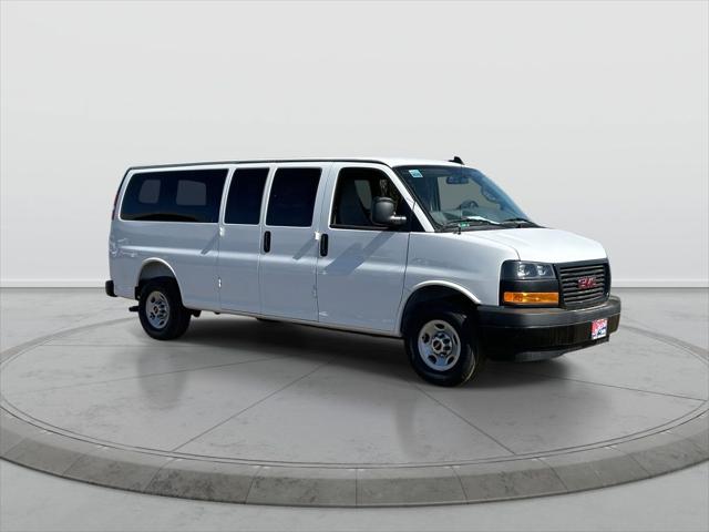 2025 GMC Savana Passenger RWD 3500 Extended Wheelbase LS