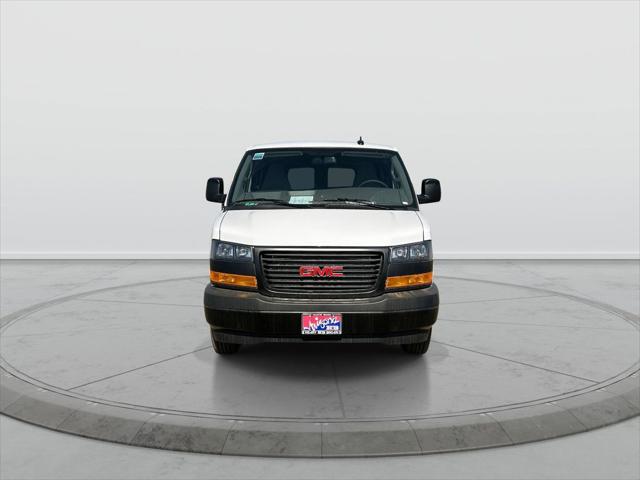 2025 GMC Savana Passenger RWD 3500 Extended Wheelbase LS