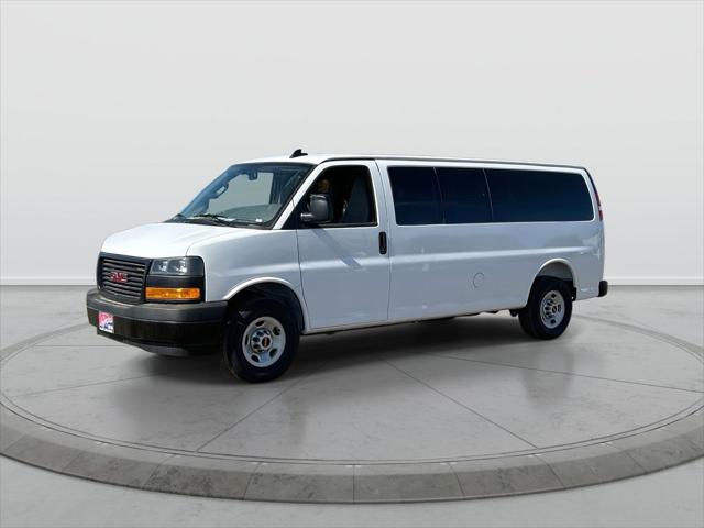 2025 GMC Savana Passenger RWD 3500 Extended Wheelbase LS