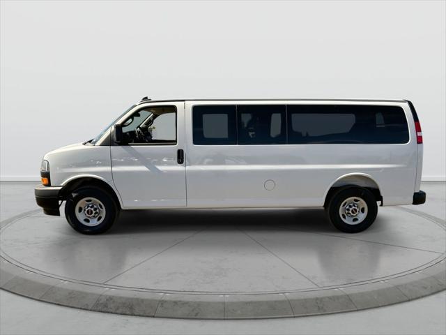 2025 GMC Savana Passenger RWD 3500 Extended Wheelbase LS