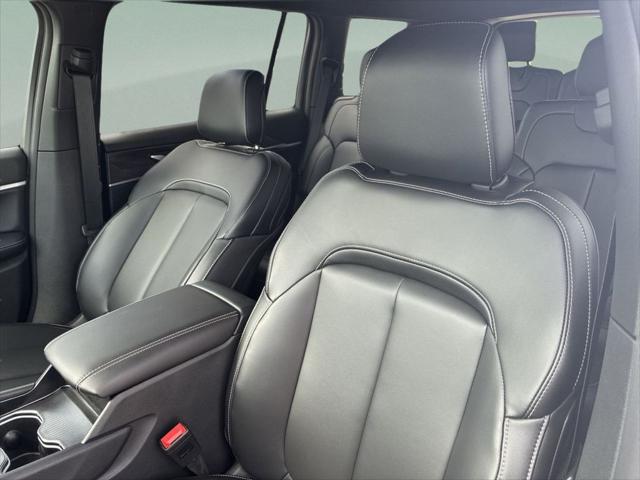 2025 Jeep Grand Cherokee L Limited 4x2