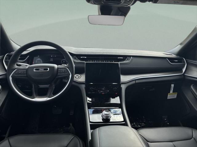 2025 Jeep Grand Cherokee L Limited 4x2