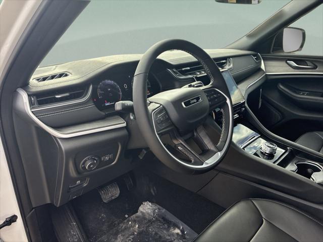 2025 Jeep Grand Cherokee L Limited 4x2