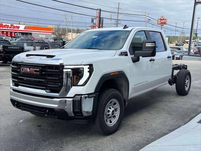 2026 GMC Sierra 3500HD Crew Cab, Long Bed, Pro Dual Rear Wheel, 4WD