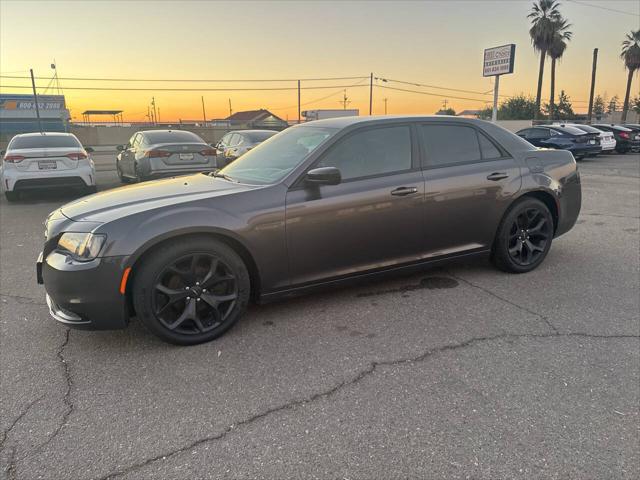 2020 Chrysler 300 Touring