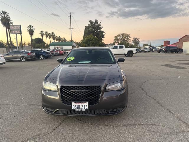 2020 Chrysler 300 Touring