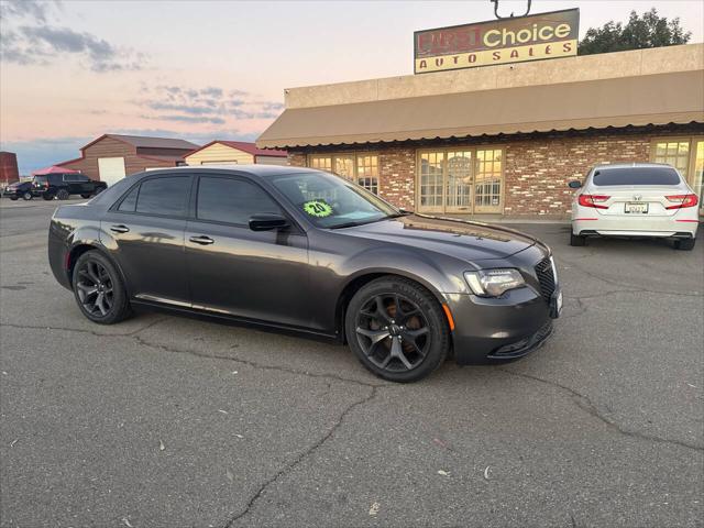 2020 Chrysler 300 Touring