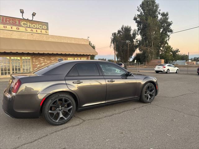 2020 Chrysler 300 Touring