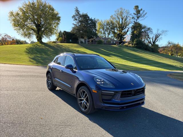 2025 Porsche Macan T