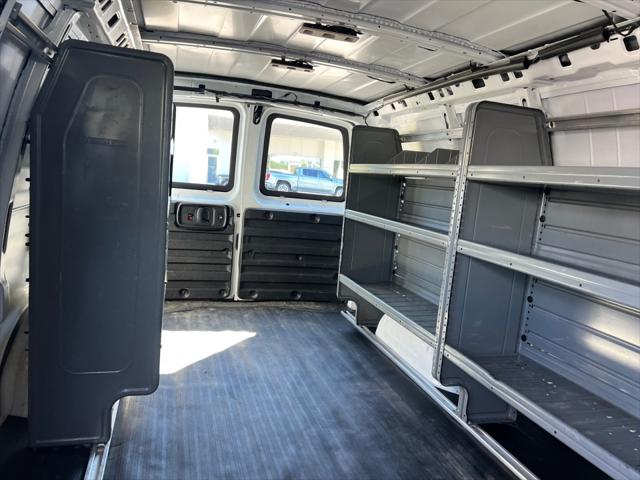 2022 Chevrolet Express Cargo Van RWD 2500 Extended Wheelbase WT