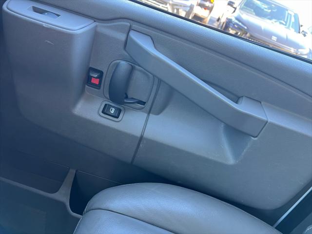 2022 Chevrolet Express Cargo Van RWD 2500 Extended Wheelbase WT