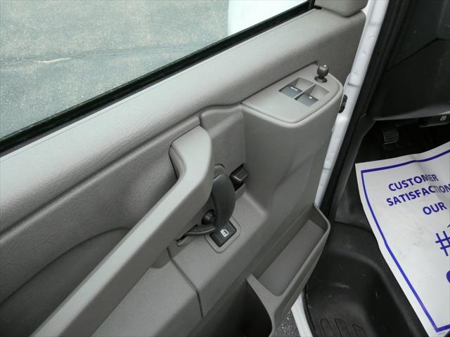 2025 GMC Savana Cutaway Work Van