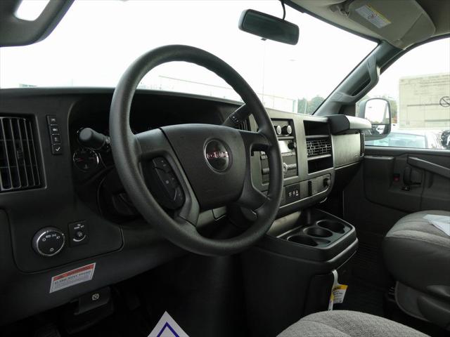 2025 GMC Savana Cutaway Work Van