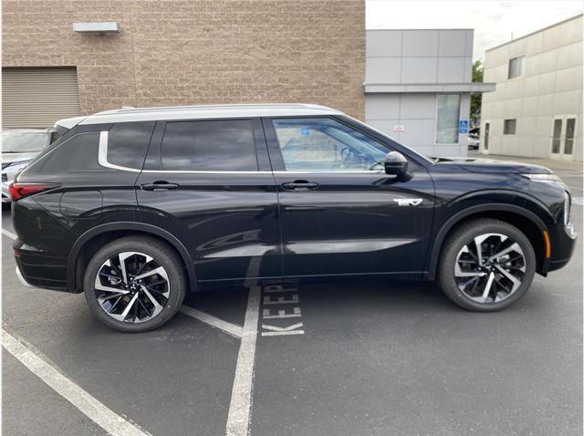 2025 Mitsubishi Outlander PHEV PLATINUM EDITION S-AWC