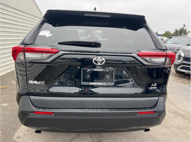 2024 Toyota RAV4 LE