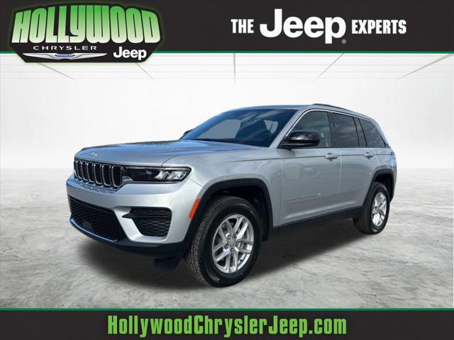 2025 Jeep Grand Cherokee GRAND CHEROKEE LAREDO X 4X2